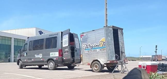 Van Targino Tur em serviço de transfer